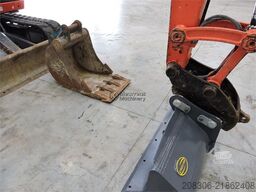 KUBOTA KX080-4