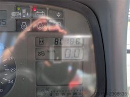 Deutz-Fahr M 650 mit FH+FZW