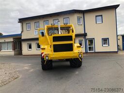 Kirovets K700A V8