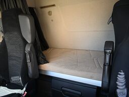 Mercedes-Benz Actros 2545 E6 T1200R Rohrbahnen LBW Lift Lenk