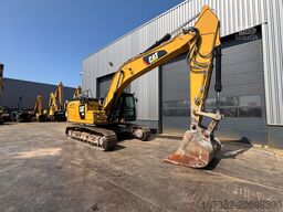 Caterpillar 330FL