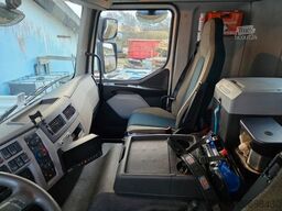 VOLVO FE 320 6x2/4 Abroller mit Cont. + Kran HMF 1820