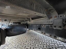 MAN TGL 12.220 4x2 BL / Ladebordwand