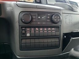 MAN TGL 12.220 4x2 BL / Ladebordwand