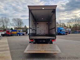 MAN TGM 18.340 4x2 - Sleepercab - Box with sidedoor...