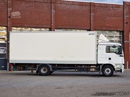 MAN TGM 18.340 4x2 - Sleepercab - Box with sidedoor...