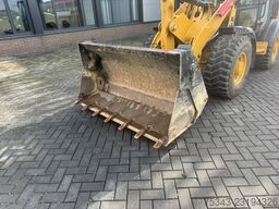Caterpillar 906 With pallet forks | With Folding bucket | 3...