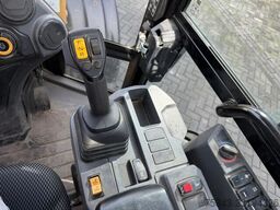 Caterpillar 906 With pallet forks | With Folding bucket | 3...