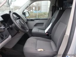 VOLKSWAGEN T5 Transporter Kasten/Klima/PDC/AHK/FN: 141