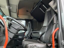 Volvo FH 540 8x4 Euro 6 Hiab 37 Tonmeter laadkraan