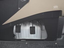 Mercedes-Benz Actros 2540 6×2 / 90 tho. km! / 5-seater
