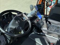 Mercedes-Benz Unimog U 318