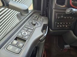 Scania S660 V8 6X2 BOOGIE / RETARDER / FULL AIR / 2 TANKS