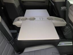 VOLKSWAGEN T7 Multivan Style lang ACC AHK SITZHZ NAVI LED