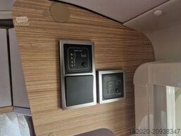 HYMER/ERIBA Touring 430 AUTARKPAKET,TANGO RED,MARKISE