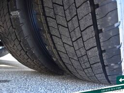 MAN TGX 18.520 LL Low Deck Hubsattelkupplung Ret.