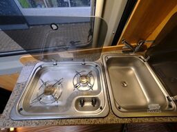 PÖSSL Roadcruiser-Automatik-Einzelbetten-Anhänerkupplu