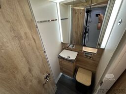 Frankia A 740 Plus, Luxusreisemobil für Paare