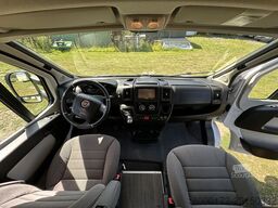 Frankia A 740 Plus, Luxusreisemobil für Paare
