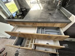 Frankia A 740 Plus, Luxusreisemobil für Paare
