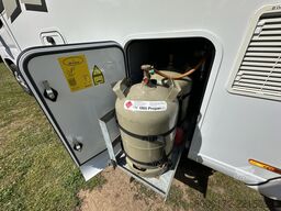Frankia A 740 Plus, Luxusreisemobil für Paare