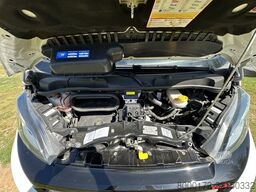 Frankia A 740 Plus, Luxusreisemobil für Paare