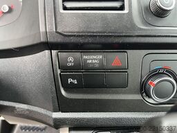 VW Transporter Kombi 2.0 TDI L1H1 Euro 6 Airco Cru...