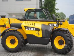 JCB 535-95 / 3.5 T / range 9.5 m / joystick
