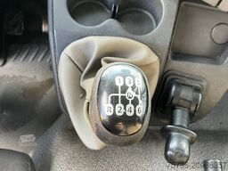 Renault MIDLUM 240-12 Autotransporter met oprijrampen