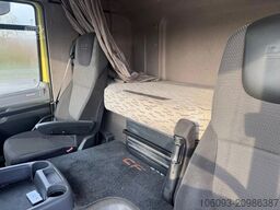 DAF CF 330 Slaapcabine