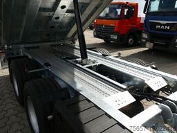 MÜLLER-MITTELTAL 14,4 to Stahl 3-Seiten Kippanh., 385/55 R 19.5