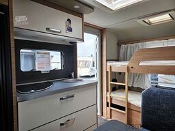 WEINSBERG CaraOne 500 FDK Mj. 26, 1,7to, Garagentür, uvm