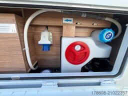 WEINSBERG CaraSuite 550 MG 165PS Auto, AHK,  nur 5,99 mtr