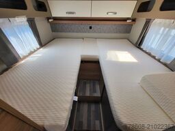 WEINSBERG CaraCore 700 MEG, 180PS, Auto, Solar, Alarm TV