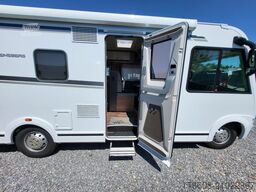 WEINSBERG CaraCore 700 MEG, 180PS, Auto, Solar, Alarm TV