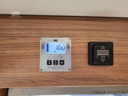 WEINSBERG CaraCore 700 MEG, 180PS, Auto, Solar, Alarm TV