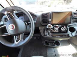 WEINSBERG CaraCore 700 MEG, 180PS, Auto, Solar, Alarm TV