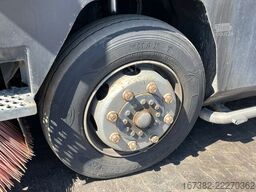 Ravo Ravo 560 sweeper 3th brush / vacuumtruck (BZ-VJ...