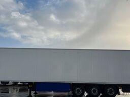 SCHMITZ CARGOBULL SKO24/Carrier Vector 1950/Doppelstock/Lift/7cm