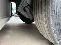 SCHMITZ CARGOBULL SKO24 / Trockenkoffer / Koffer  / SAF / Lift