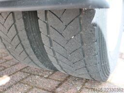 DAF LF 230 FA Bak+ Dhollandia klep 1500 KG 6 cilind...
