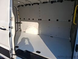 VOLKSWAGEN Crafter 35 TDI Mittellang Klima PDC AHK