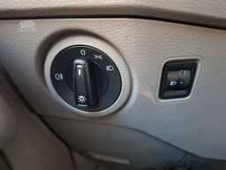 VOLKSWAGEN Crafter 35 TDI Mittellang Klima PDC AHK