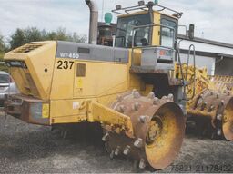 Komatsu WF 450
