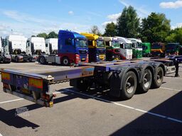 Pacton Extendable container transport trailer