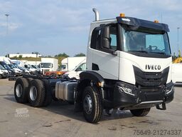Iveco-Magirus X-Way AD300X46Z 6x4 X-Way AD300X46Z 6x4, Retarder, Navi, Mulde ca. 11m³