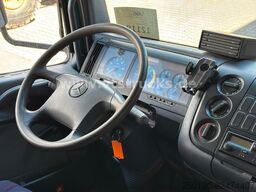 MERCEDES-BENZ Atego 823 4x2 1.Stock Viehwagen