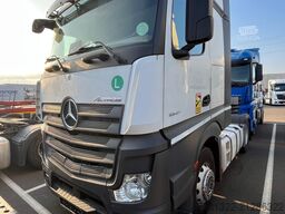 Mercedes-Benz Actros 1845