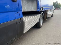 IVECO 40c17 + Veldhuizen P33-2 Minisattel, Stapler