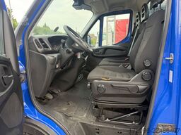 IVECO 40c17 + Veldhuizen P33-2 Minisattel, Stapler